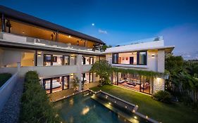 Villa Pantai Indah